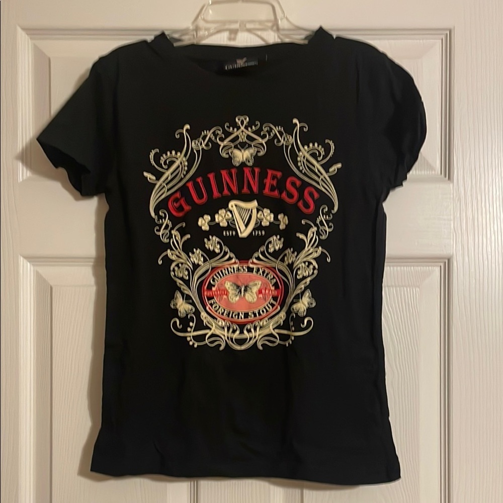 Guinness Black Graphic T-Shirt women’s medium